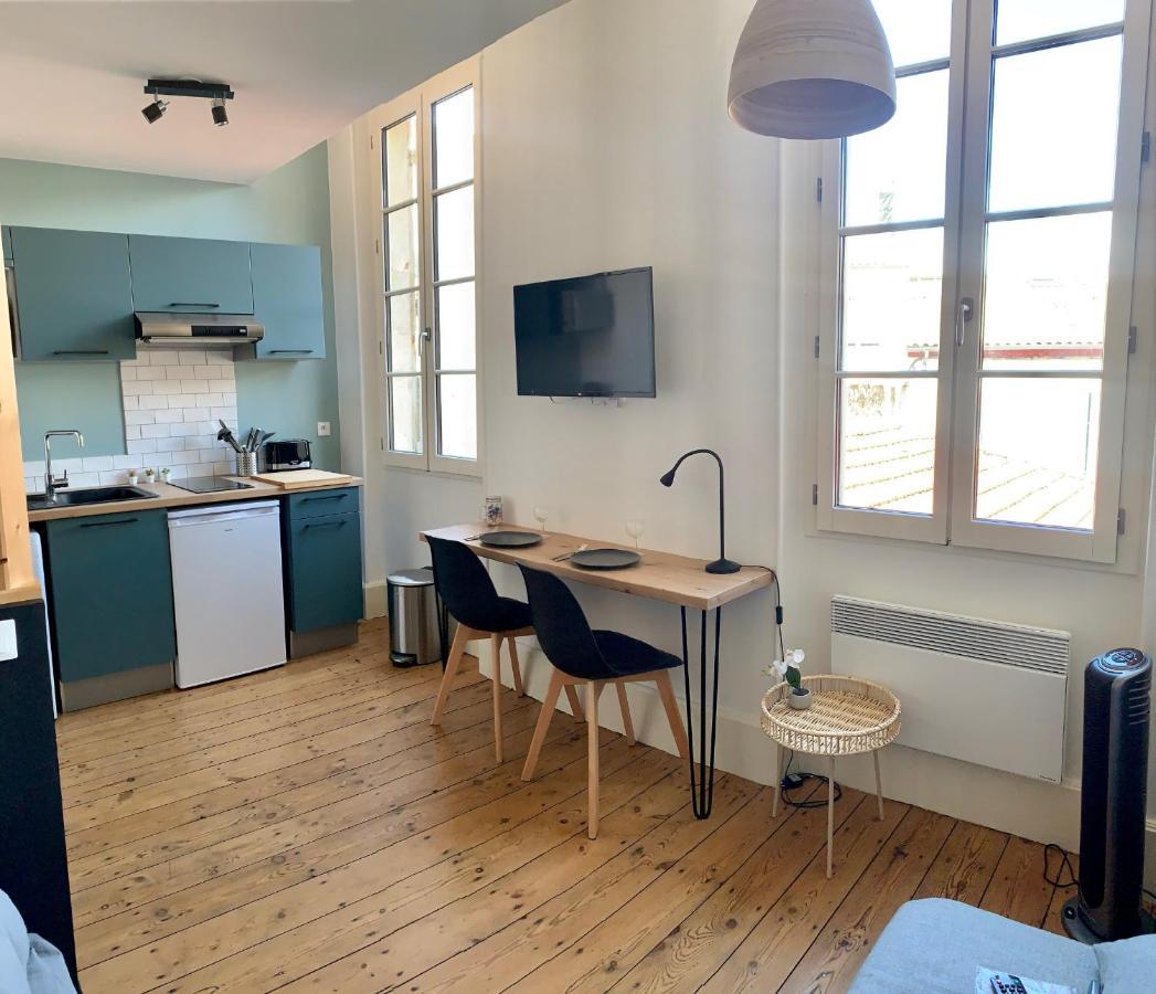 LE DUMON 4 - Studio NEUF LUMINEUX CALME - WiFi - GARE 200m Agen Extérieur photo
