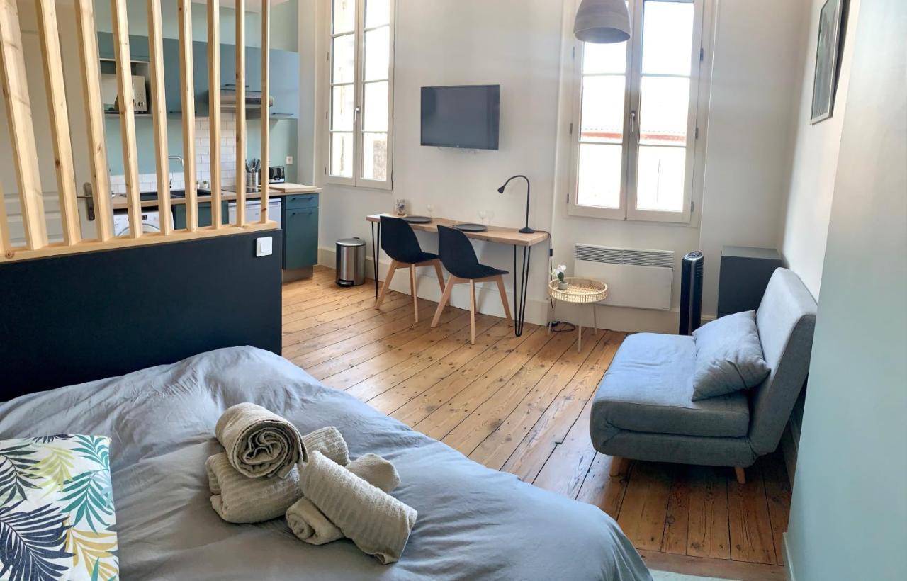 LE DUMON 4 - Studio NEUF LUMINEUX CALME - WiFi - GARE 200m Agen Extérieur photo